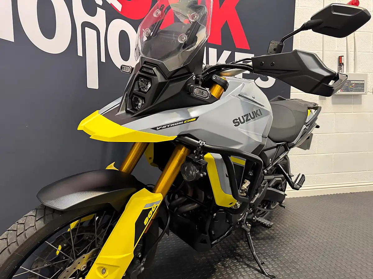 Used 2023 Suzuki V-Strom 800 De - Interior and Exterior details 15