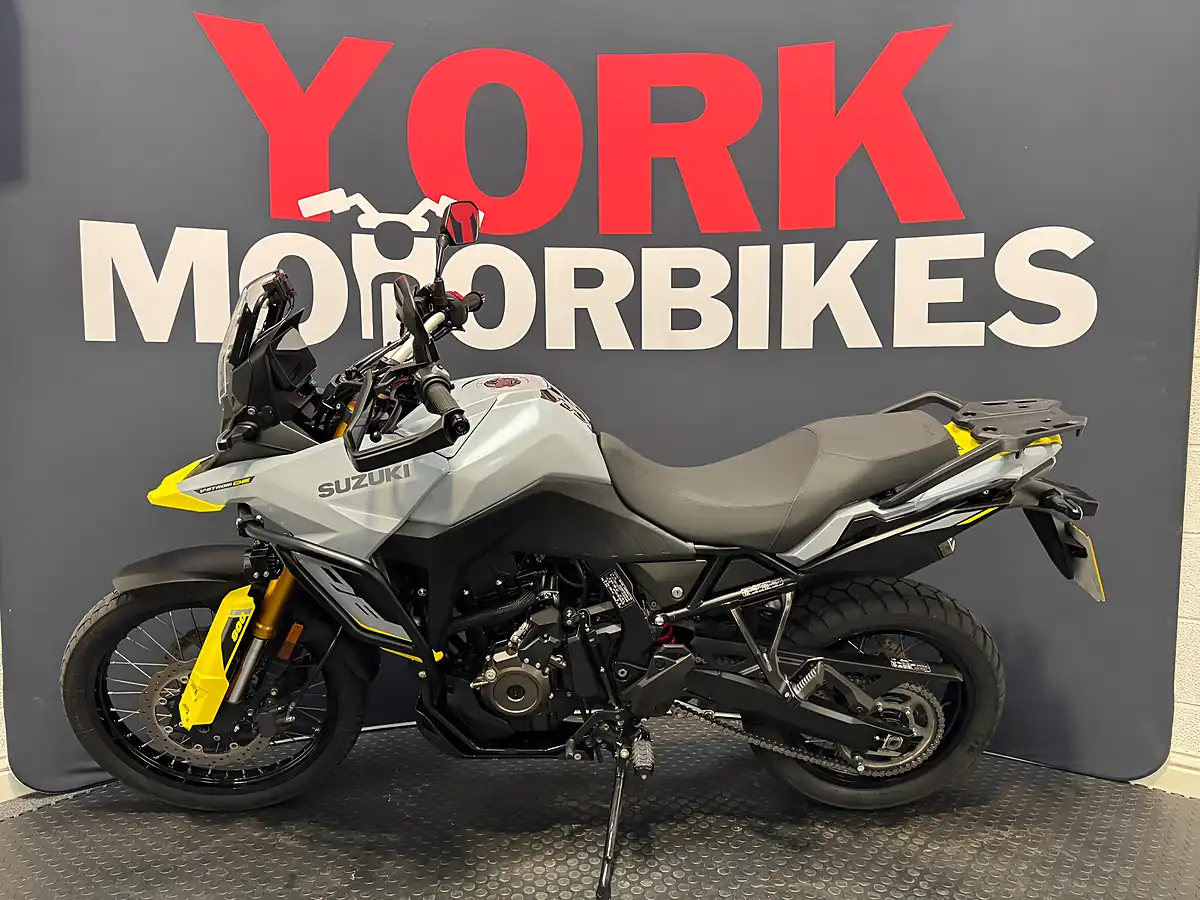 Used 2023 Suzuki V-Strom 800 De - Interior and Exterior details 2