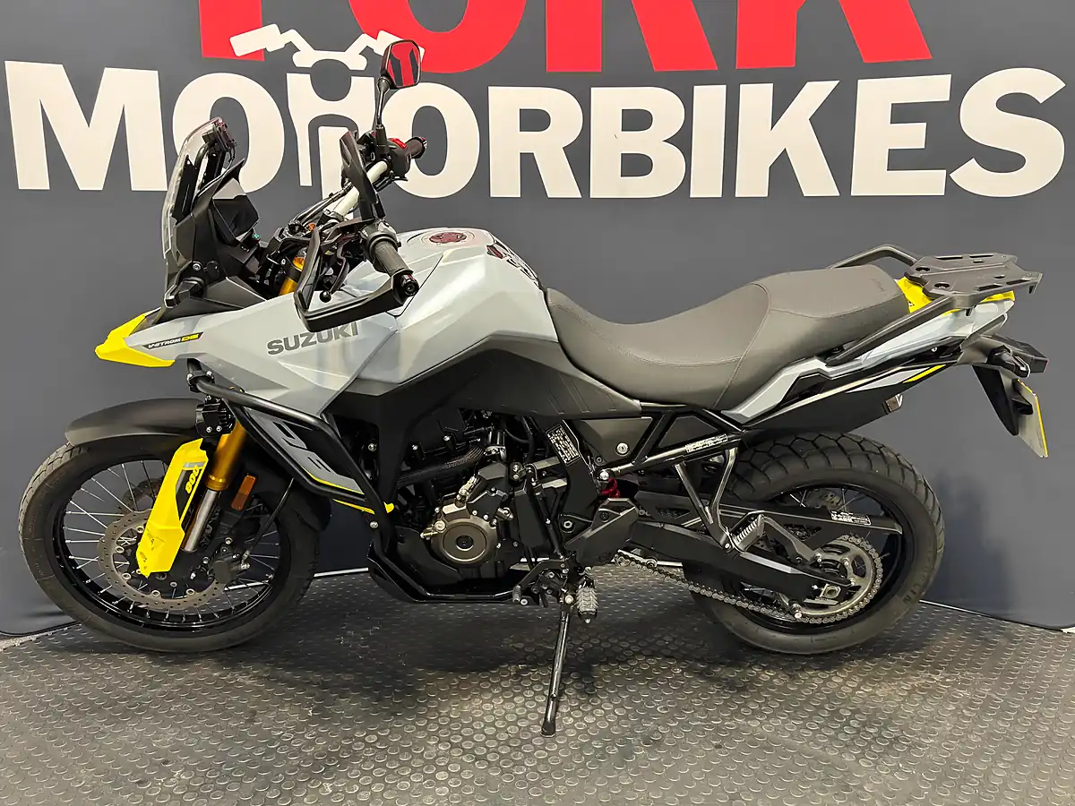 Used 2023 Suzuki V-Strom 800 De - Interior and Exterior details 4