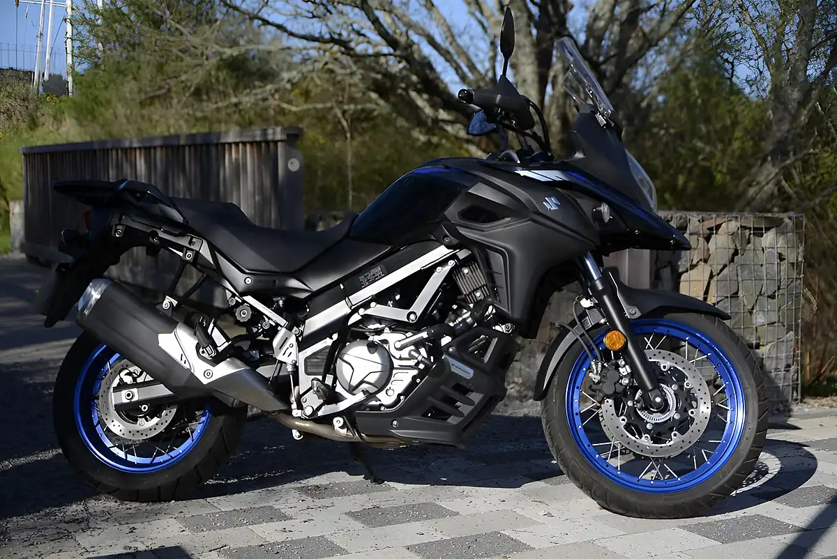 Used 2023 Suzuki V-Strom Black - Interior and Exterior details 2