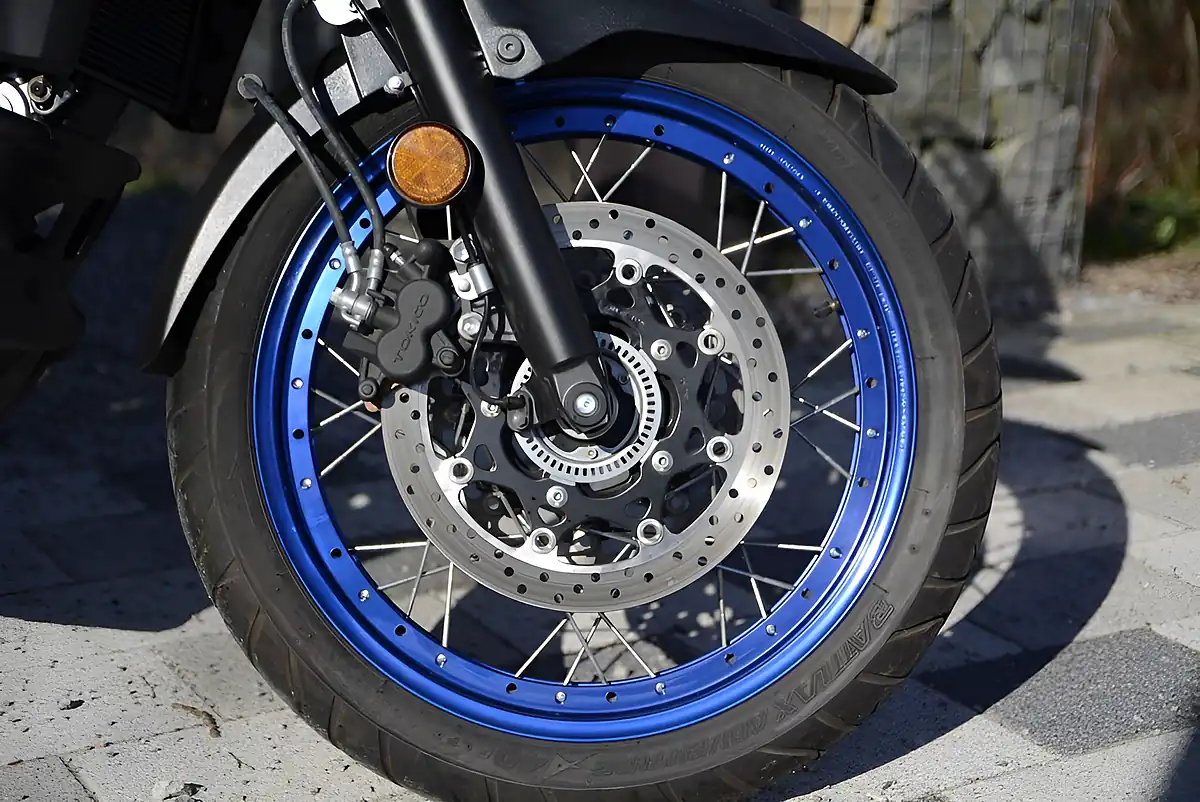 Used 2023 Suzuki V-Strom Black - Interior and Exterior details 7