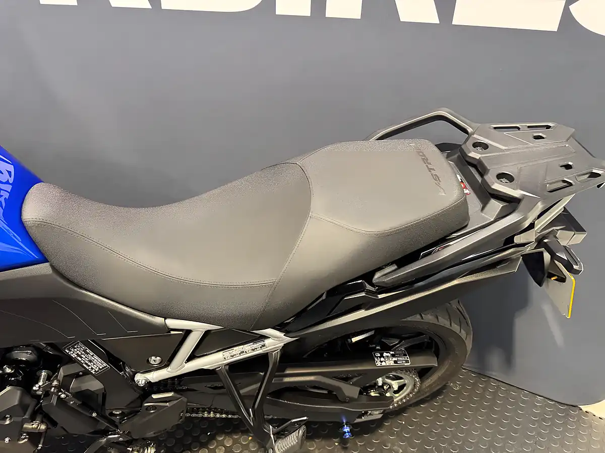 Used 2023 Suzuki V-Strom - Interior and Exterior details 18