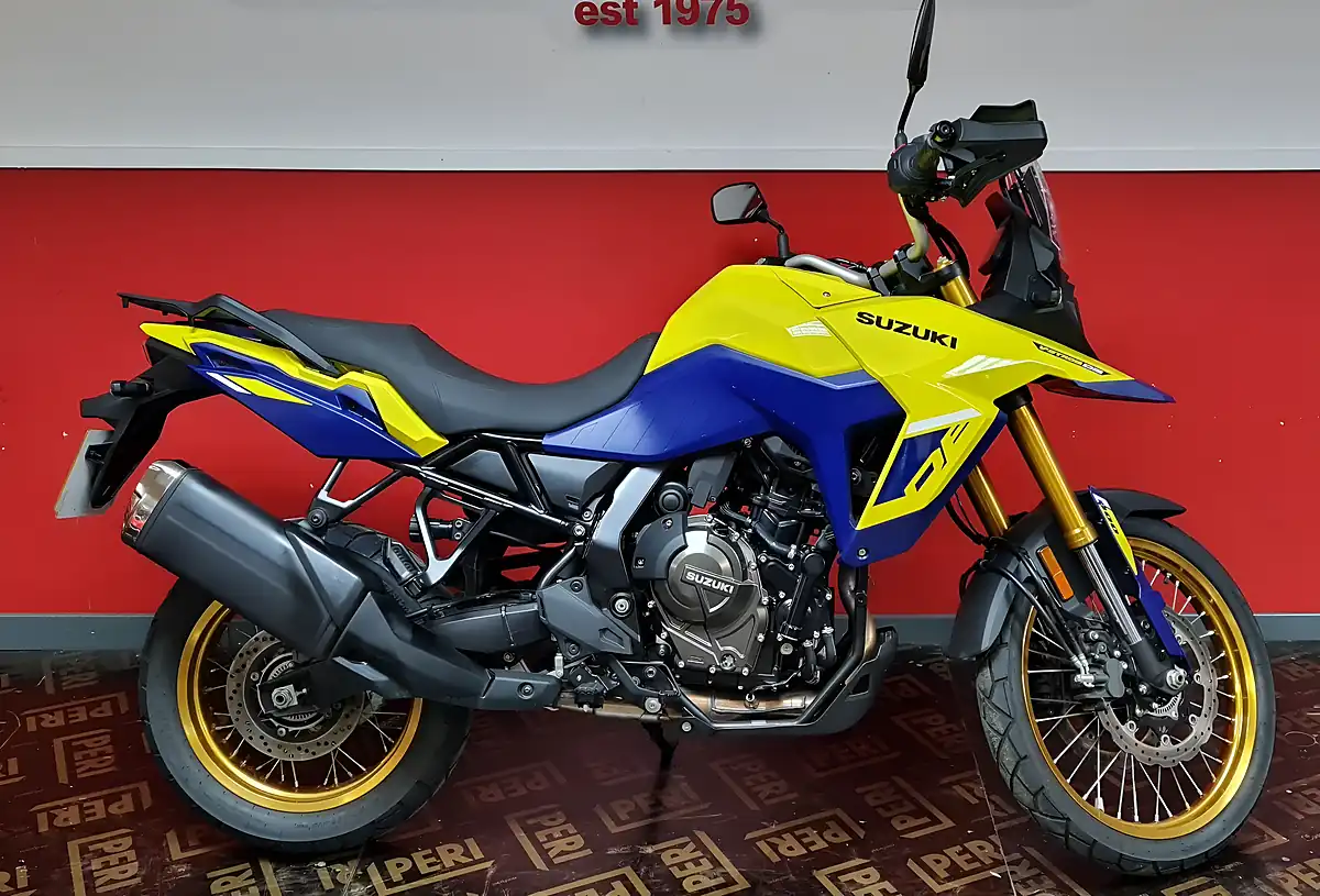 Used 2023 Suzuki V-Strom Yellow - Interior and Exterior details 3
