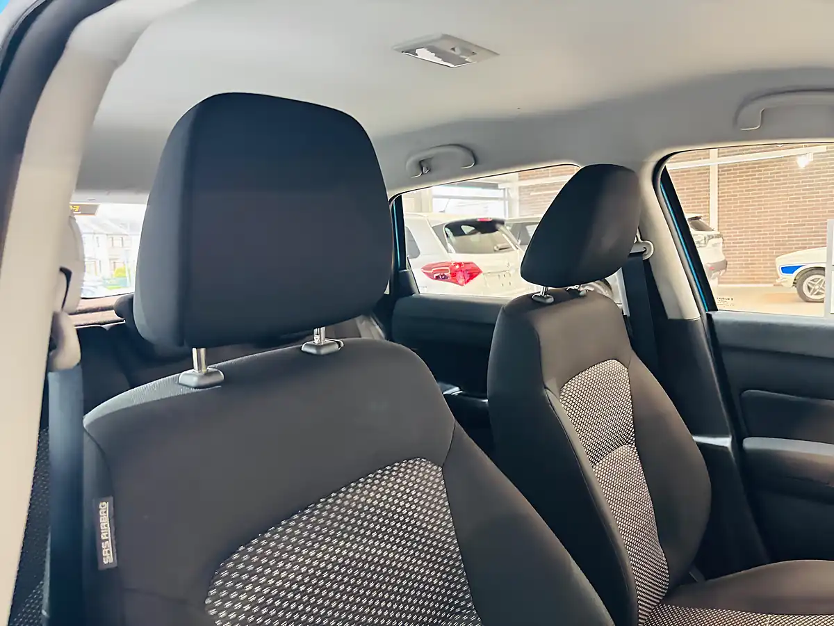 Used 2023 Suzuki Vitara Go Blue - Interior and Exterior details 15