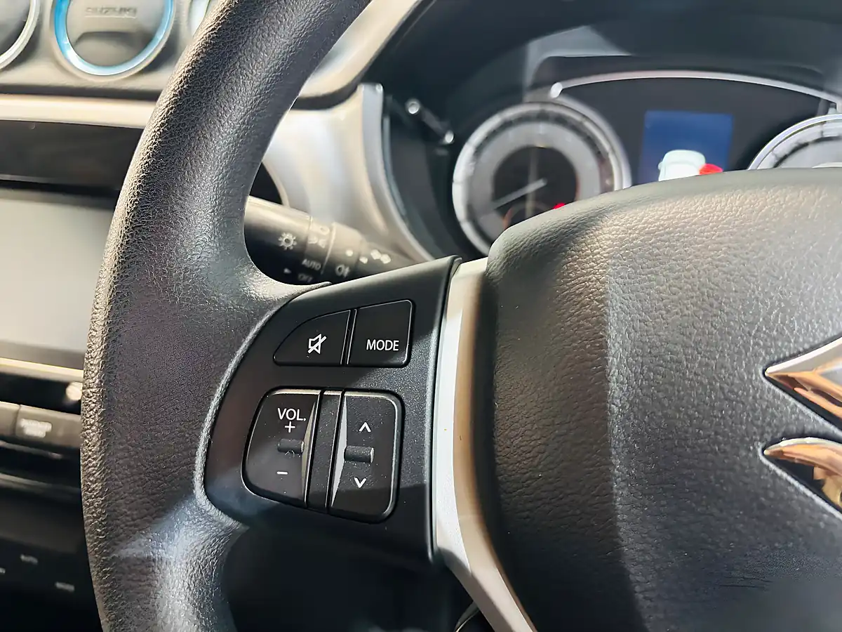 Used 2023 Suzuki Vitara Go Blue - Interior and Exterior details 17