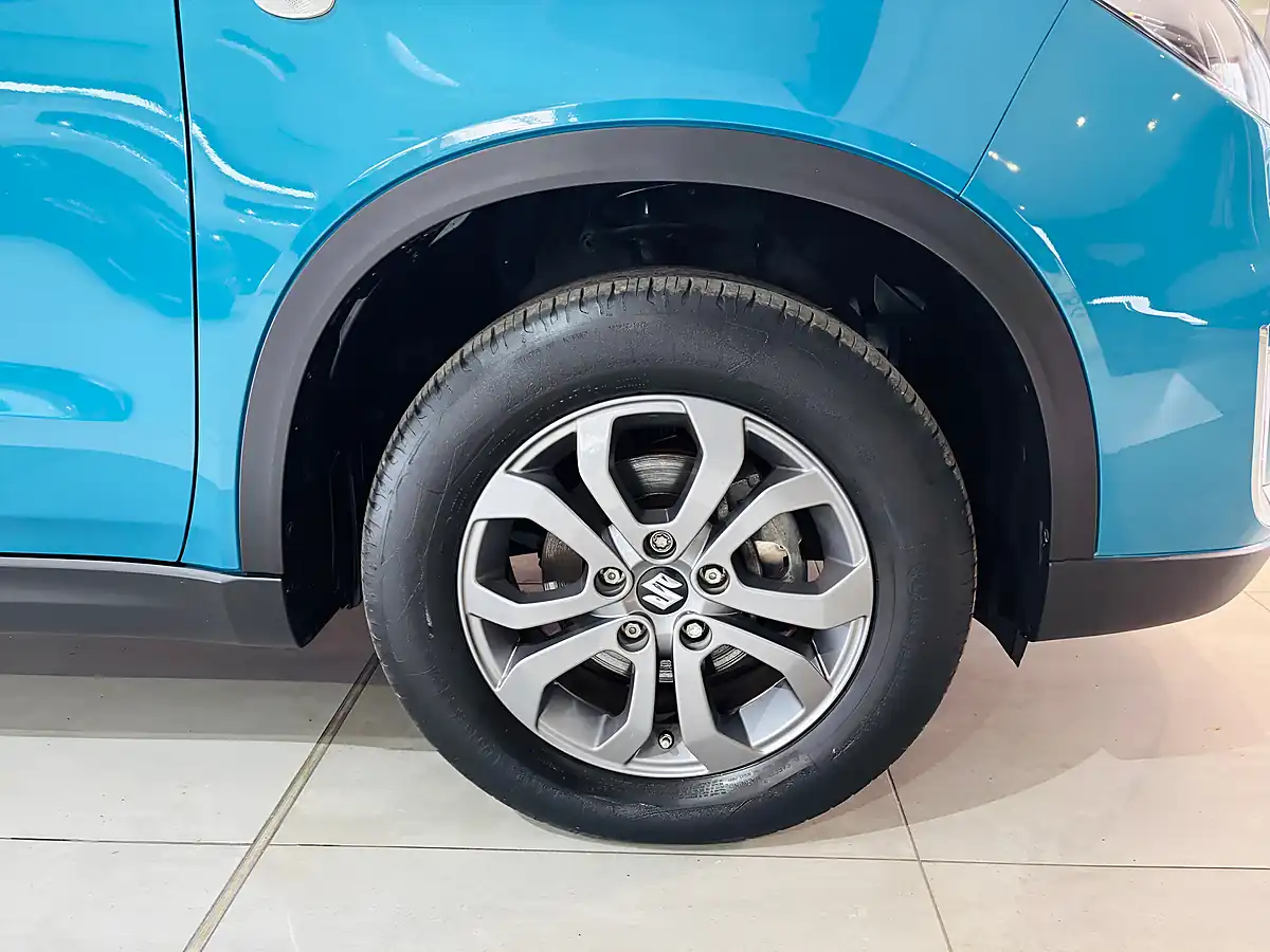 Used 2023 Suzuki Vitara Go Blue - Interior and Exterior details 7