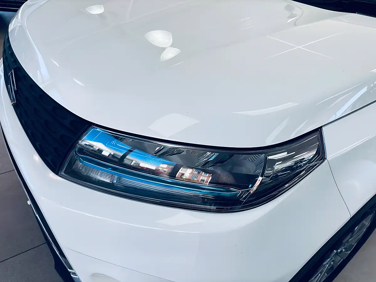 Used 2023 Suzuki Vitara Go White - Interior and Exterior details 13