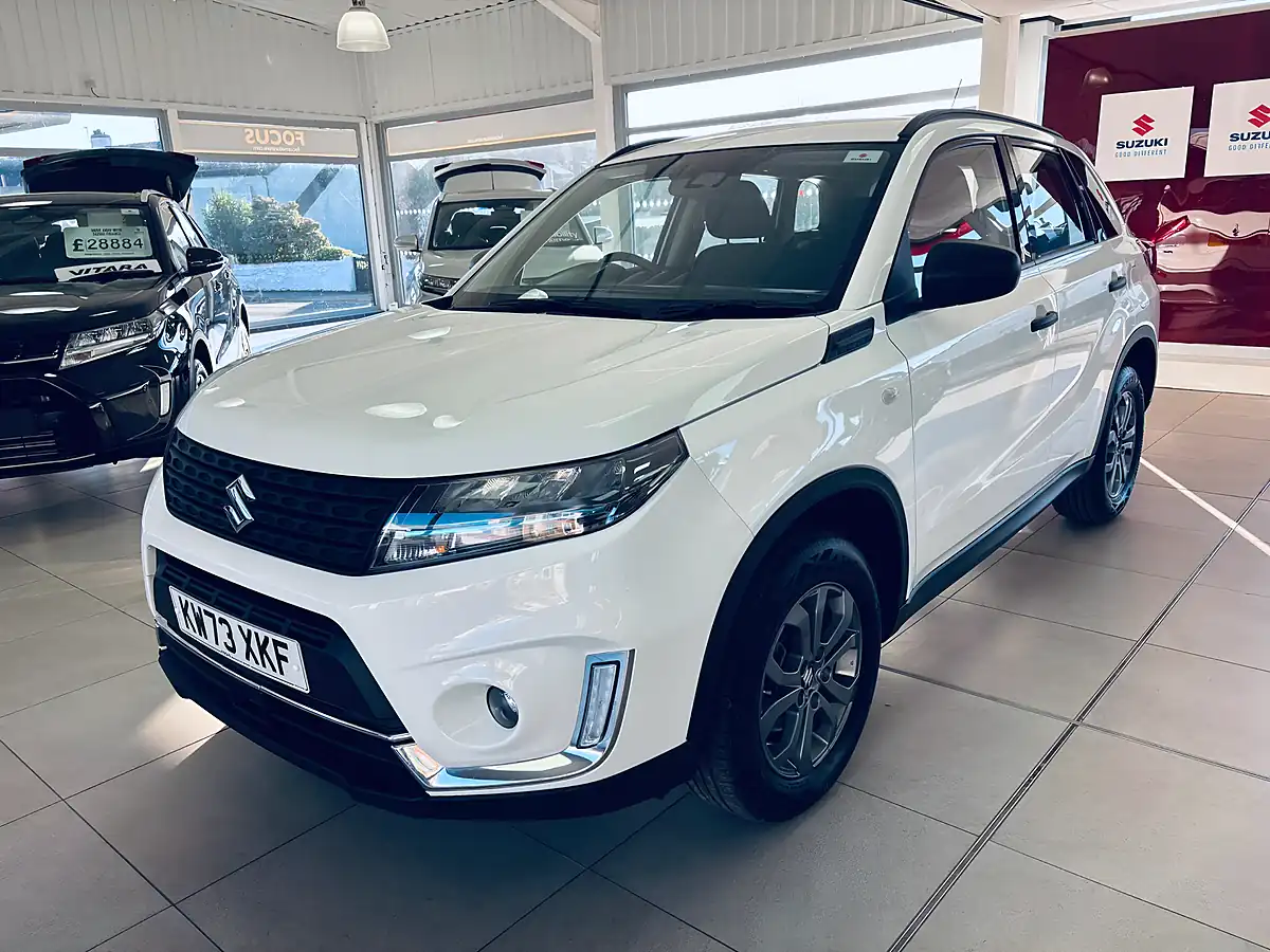 Used 2023 Suzuki Vitara Go White - Interior and Exterior details 2