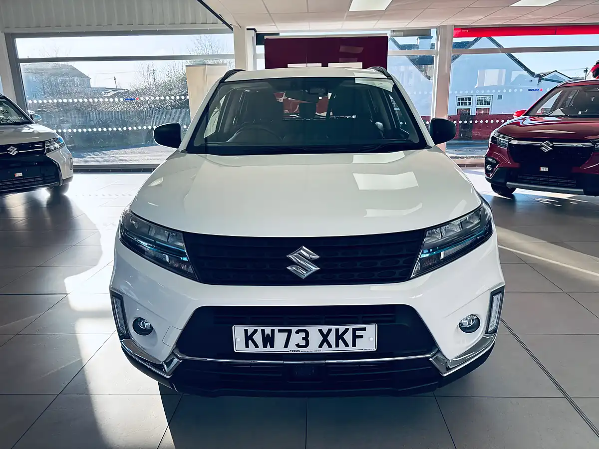 Used 2023 Suzuki Vitara Go White - Interior and Exterior details 3