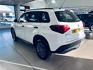 Used 2023 Suzuki Vitara Go White - Interior and Exterior details 7