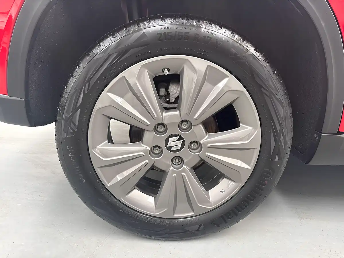 Used 2023 Suzuki Vitara Sz-T Red - Interior and Exterior details 7