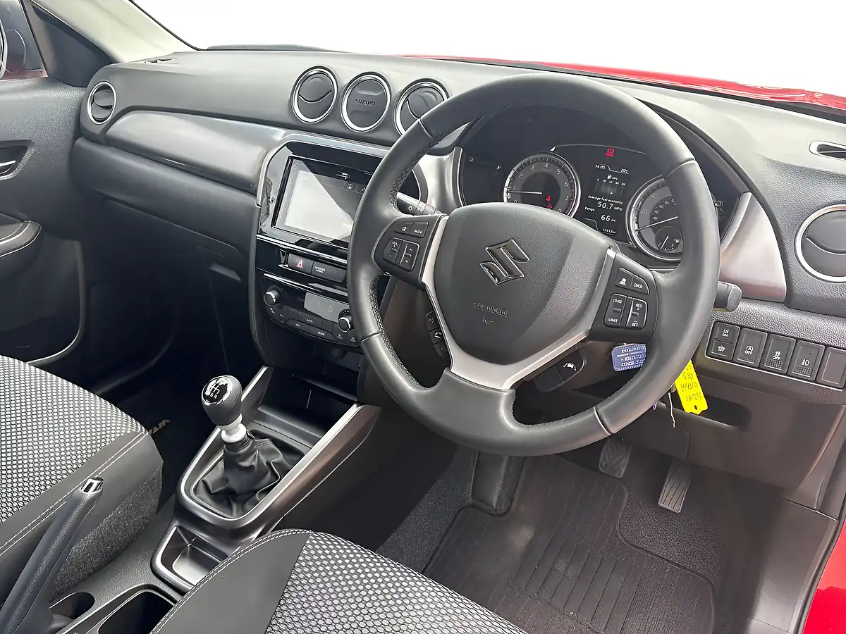 Used 2023 Suzuki Vitara Sz-T Red - Interior and Exterior details 8