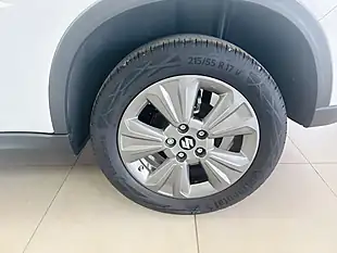 Used 2023 Suzuki Vitara Sz-T White - Interior and Exterior details 16