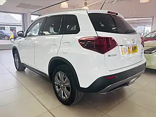 Used 2023 Suzuki Vitara Sz-T White - Interior and Exterior details 5