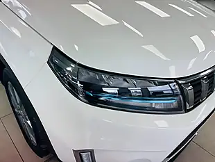 Used 2023 Suzuki Vitara Sz-T White - Interior and Exterior details 11