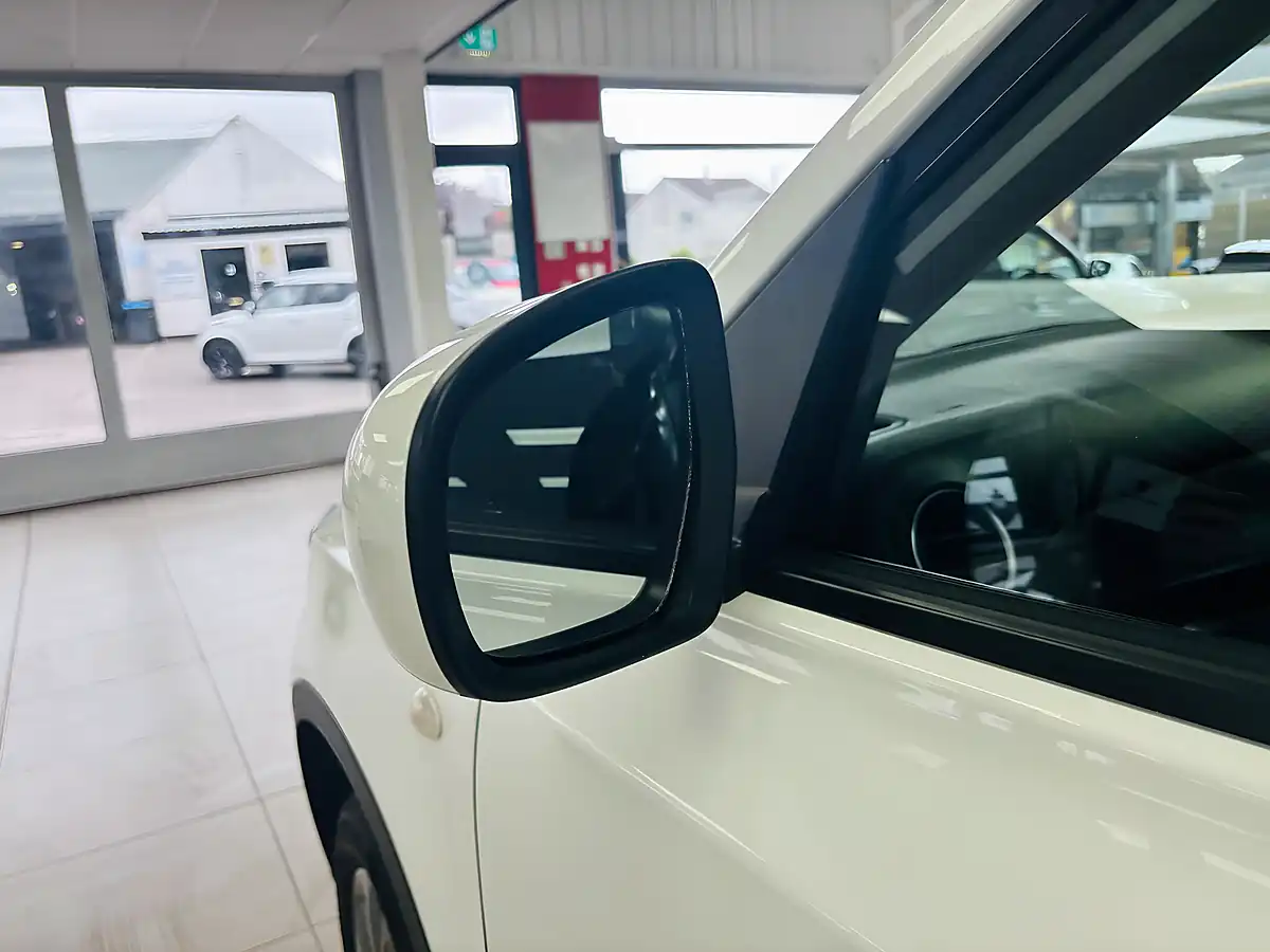Used 2023 Suzuki Vitara Sz-T White - Interior and Exterior details 15