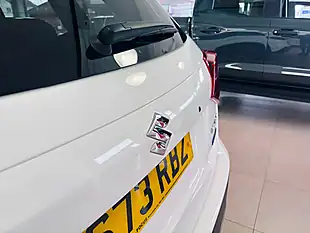 Used 2023 Suzuki Vitara Sz-T White - Interior and Exterior details 18