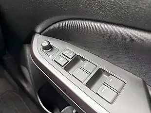 Used 2023 Suzuki Vitara Sz-T White - Interior and Exterior details 12