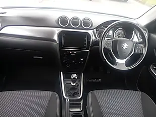 Used 2023 Suzuki Vitara Sz-T White - Interior and Exterior details 15