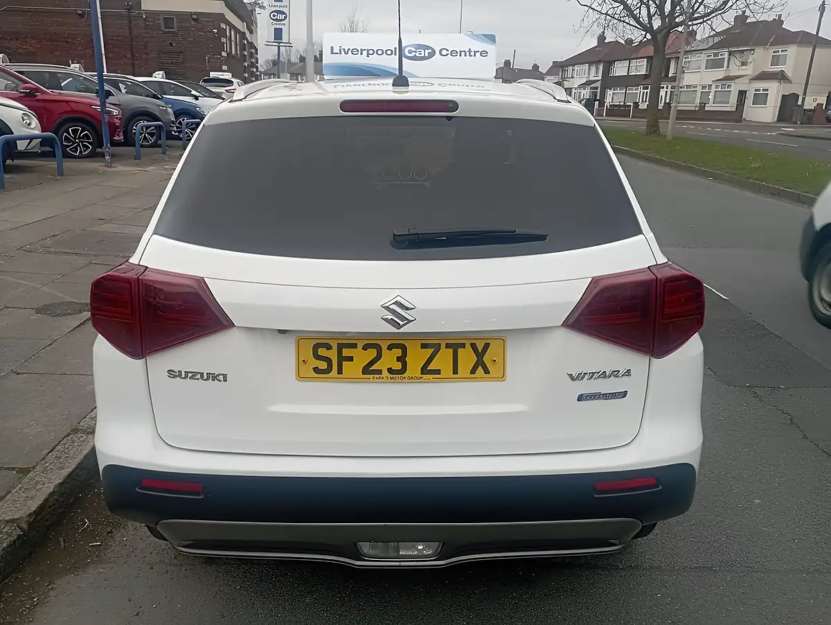 Used 2023 Suzuki Vitara Sz-T White - Interior and Exterior details 18