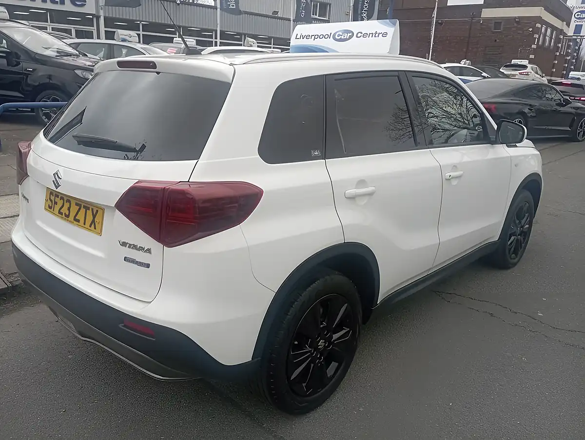 Used 2023 Suzuki Vitara Sz-T White - Interior and Exterior details 3