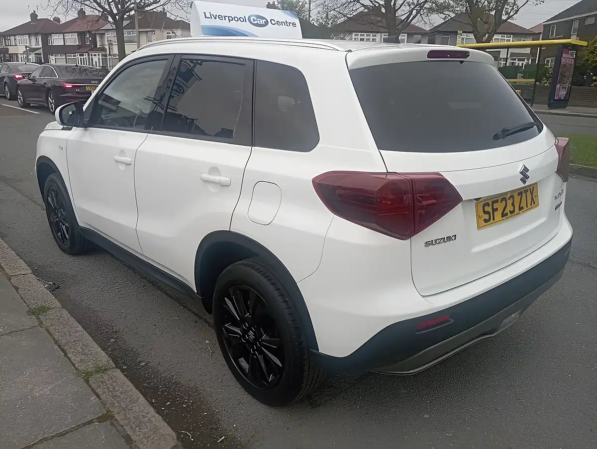 Used 2023 Suzuki Vitara Sz-T White - Interior and Exterior details 5