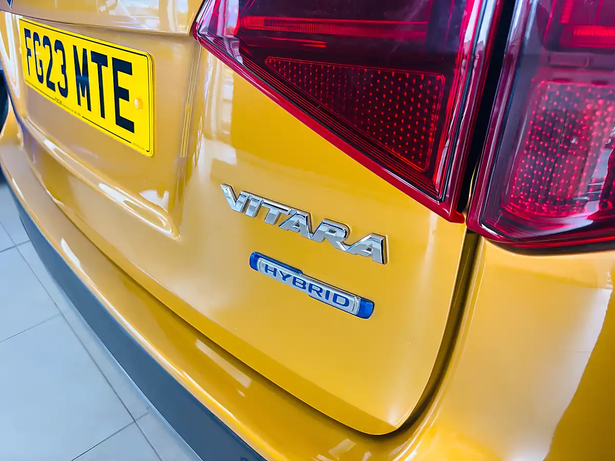 Used 2023 Suzuki Vitara Sz-T Yellow - Interior and Exterior details 11