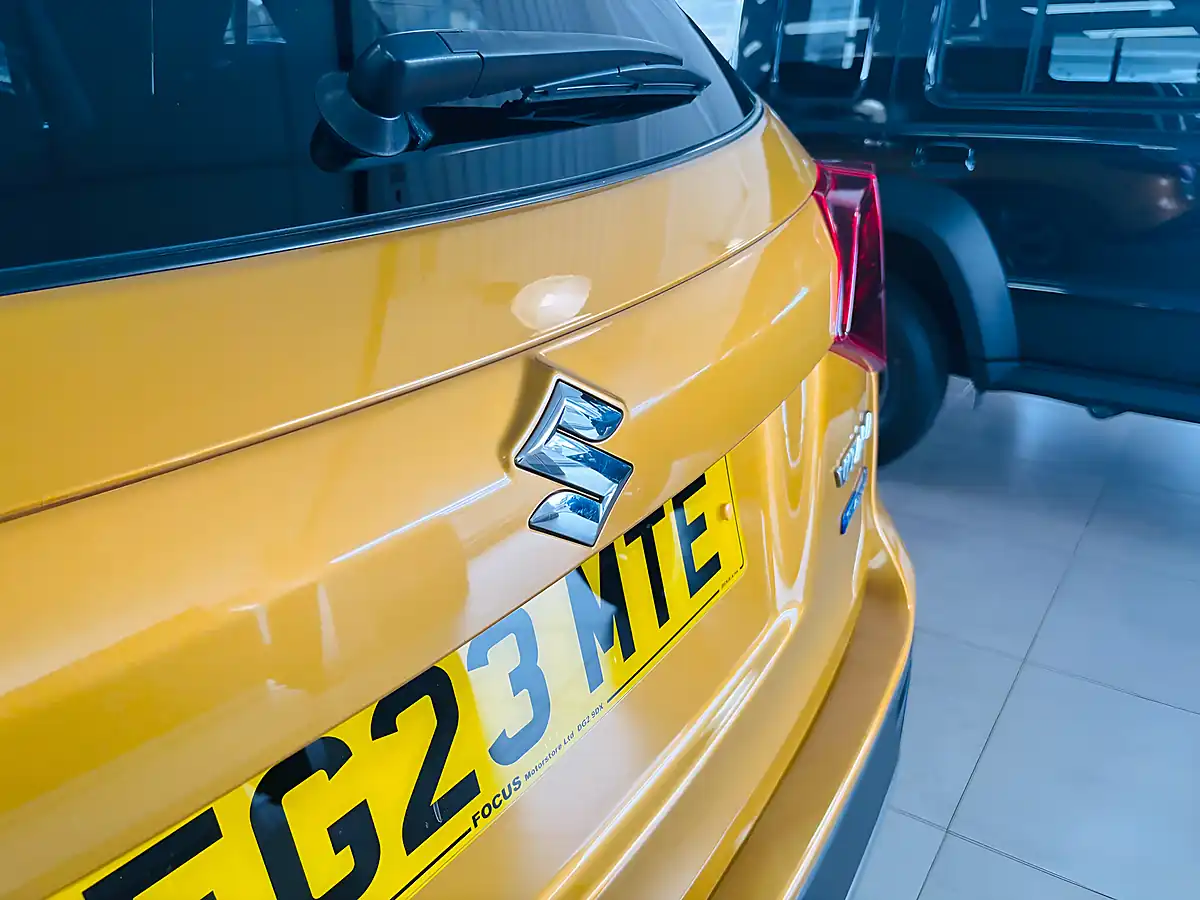 Used 2023 Suzuki Vitara Sz-T Yellow - Interior and Exterior details 12