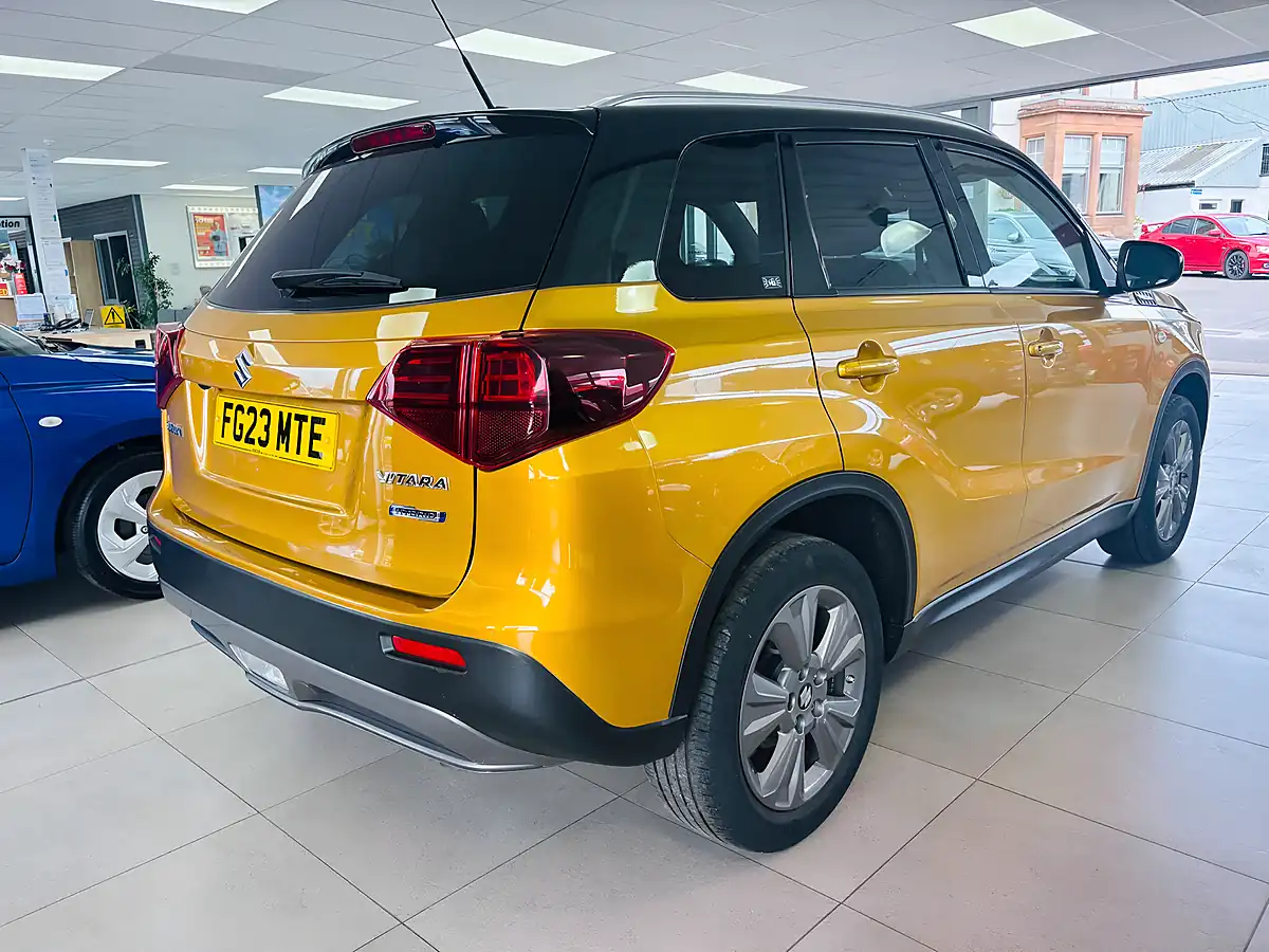 Used 2023 Suzuki Vitara Sz-T Yellow - Interior and Exterior details 6