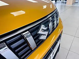 Used 2023 Suzuki Vitara Sz-T Yellow - Interior and Exterior details 9
