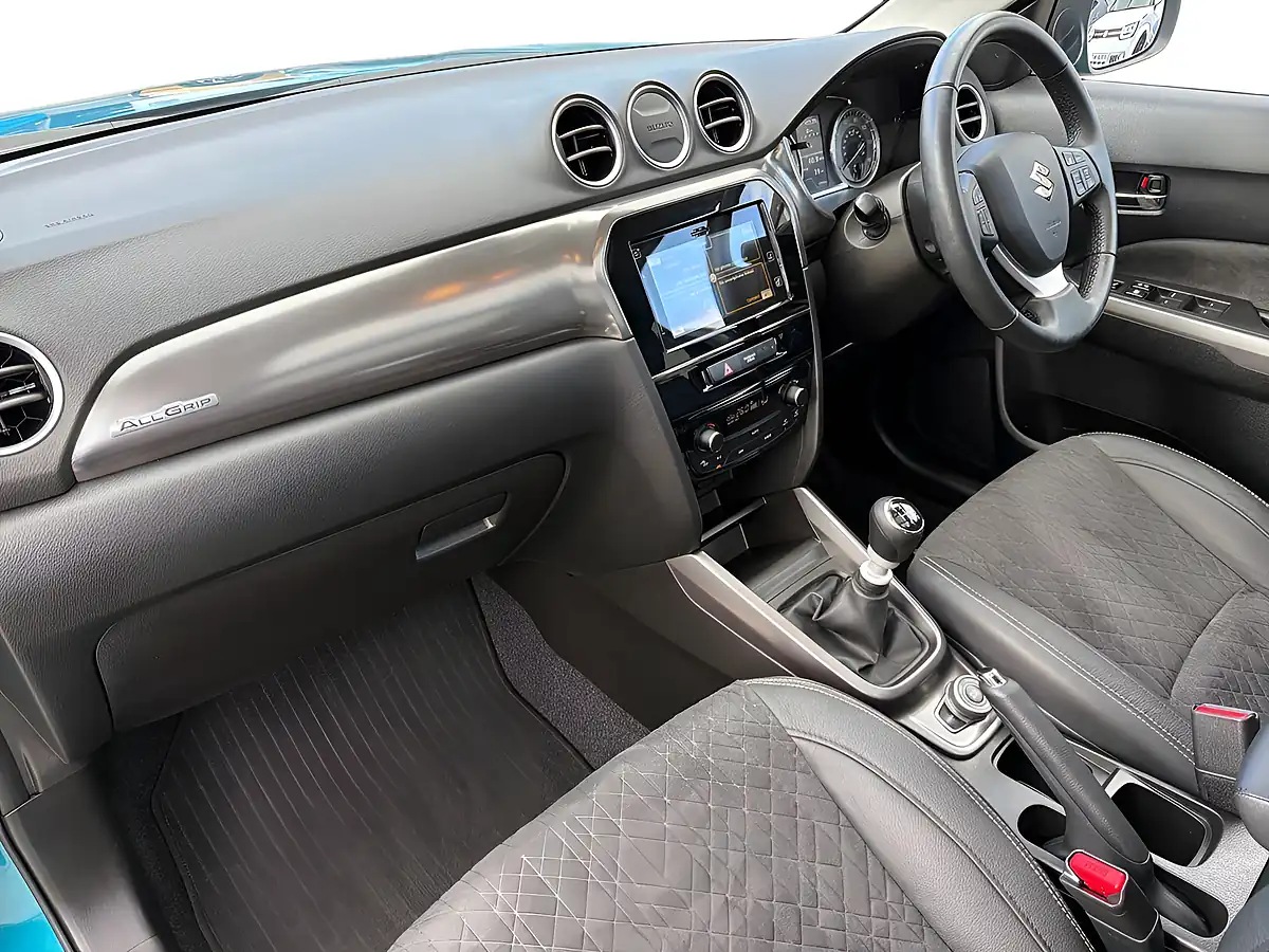 Used 2023 Suzuki Vitara SZ5 Allgrip Blue - Interior and Exterior details 12