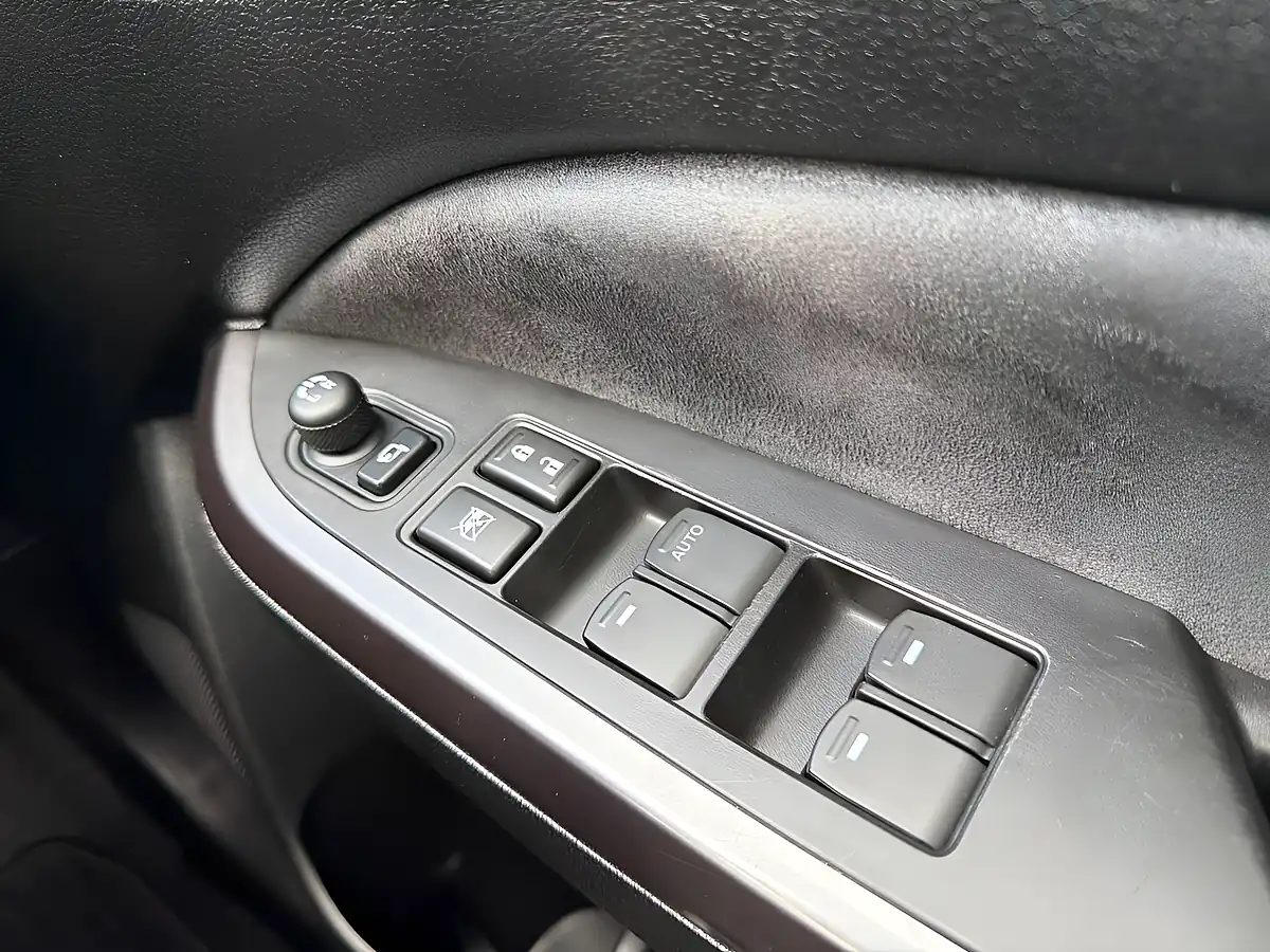 Used 2023 Suzuki Vitara SZ5 Allgrip Blue - Interior and Exterior details 16