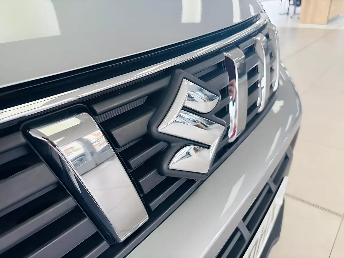 Used 2023 Suzuki Vitara SZ5 Allgrip Grey - Interior and Exterior details 11