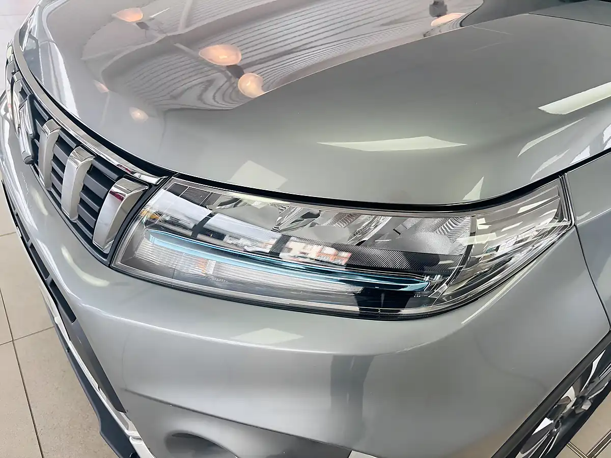 Used 2023 Suzuki Vitara SZ5 Allgrip Grey - Interior and Exterior details 14