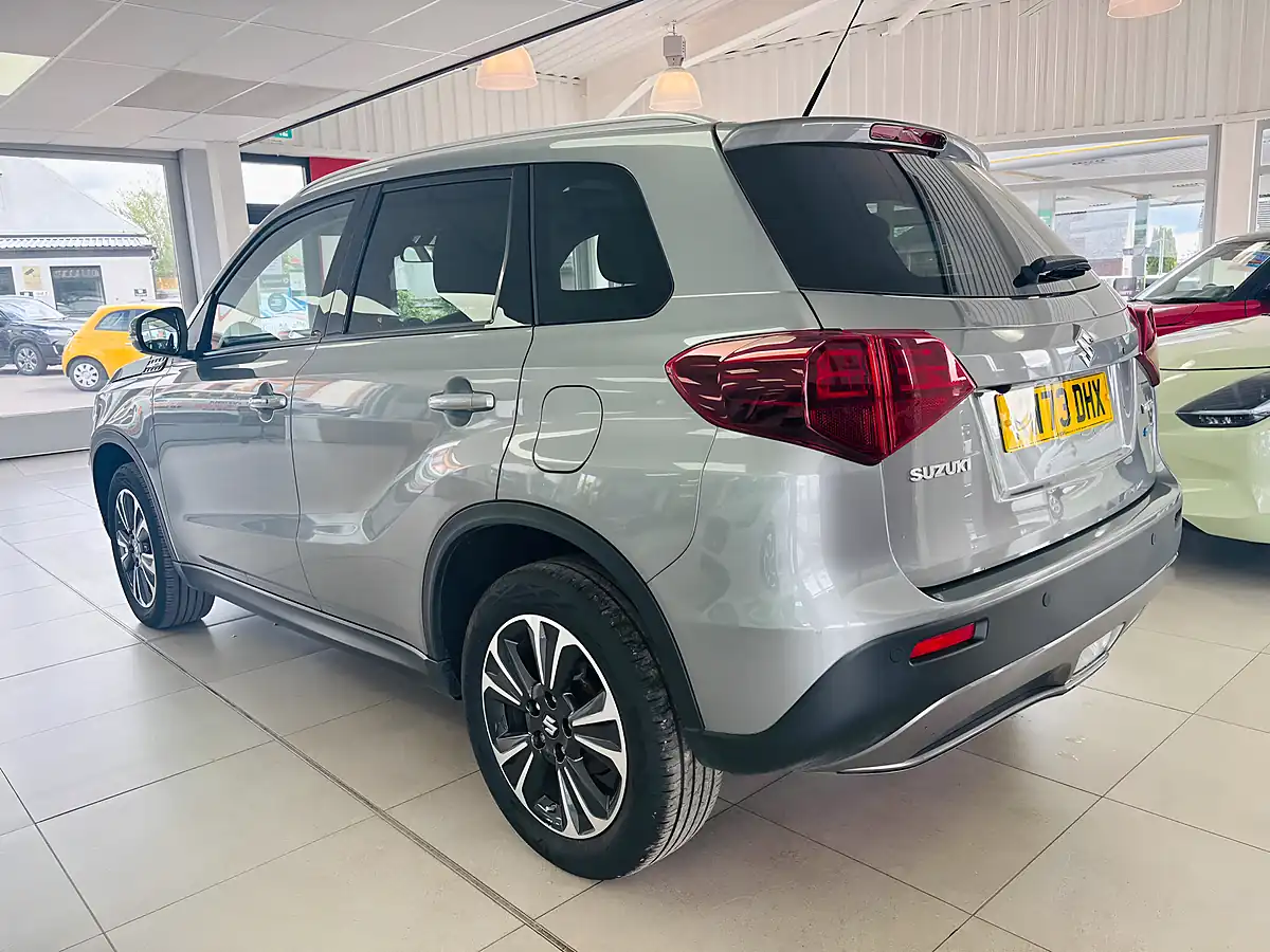 Used 2023 Suzuki Vitara SZ5 Allgrip Grey - Interior and Exterior details 7