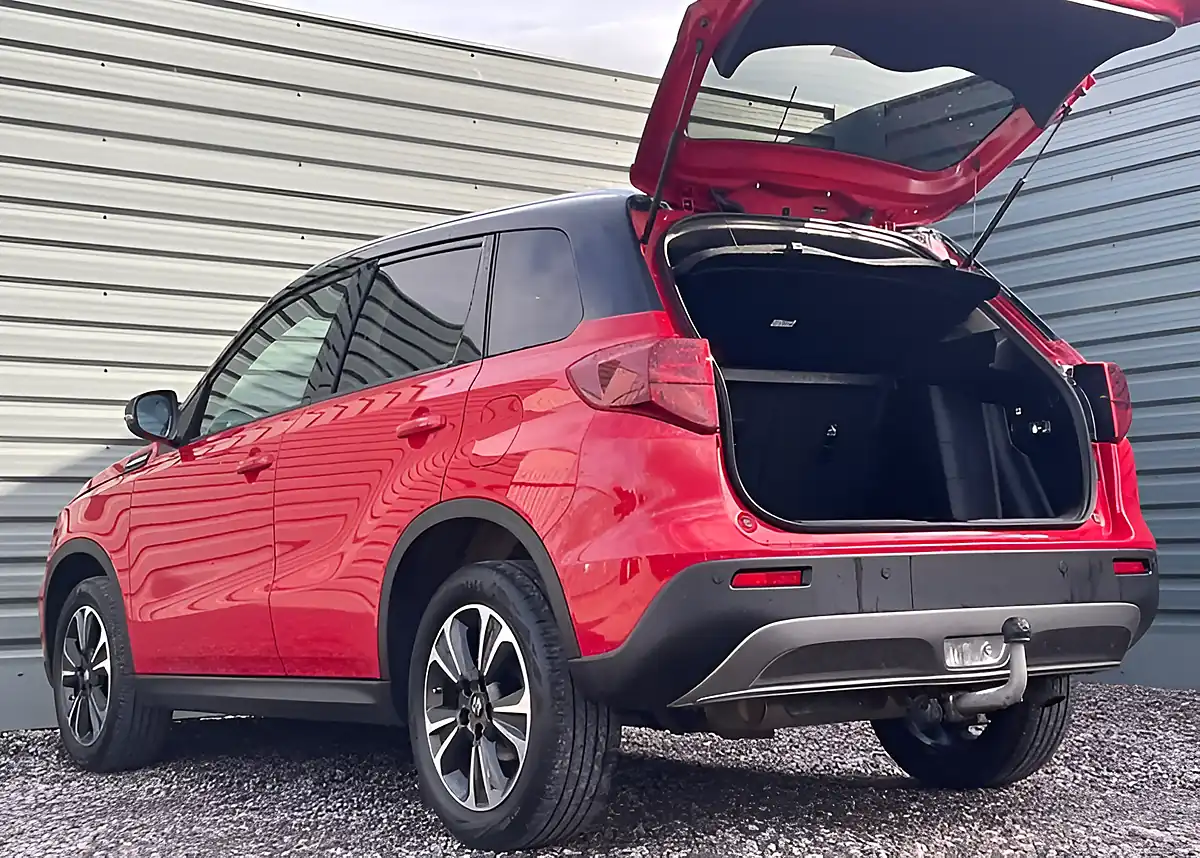 Used 2023 Suzuki Vitara SZ5 Allgrip Red - Interior and Exterior details 13