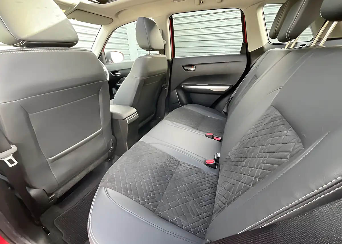 Used 2023 Suzuki Vitara SZ5 Allgrip Red - Interior and Exterior details 16