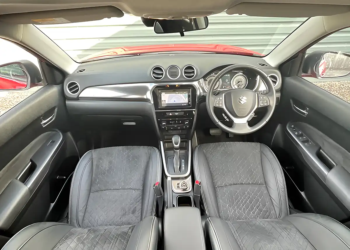 Used 2023 Suzuki Vitara SZ5 Allgrip Red - Interior and Exterior details 17