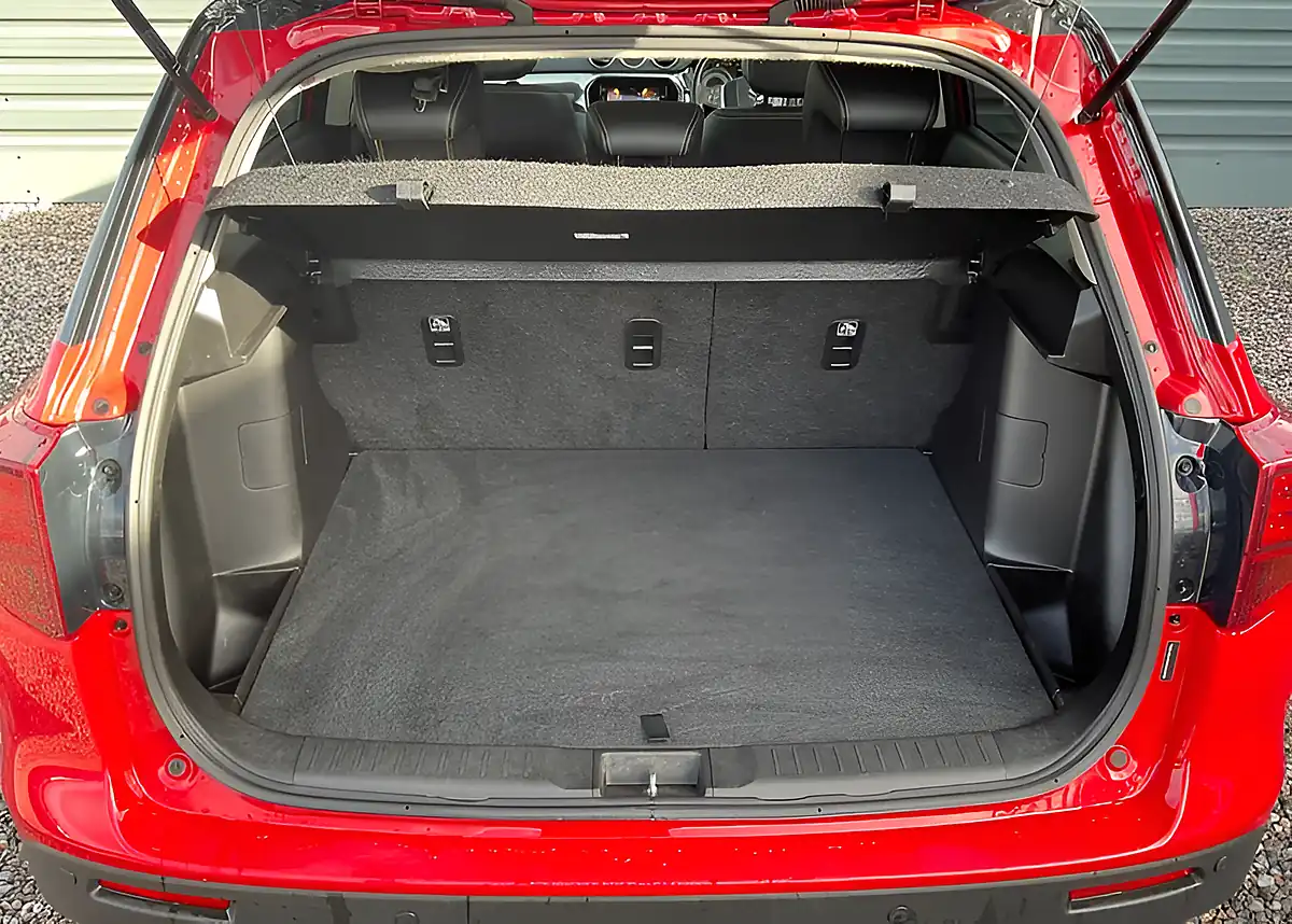 Used 2023 Suzuki Vitara SZ5 Allgrip Red - Interior and Exterior details 19