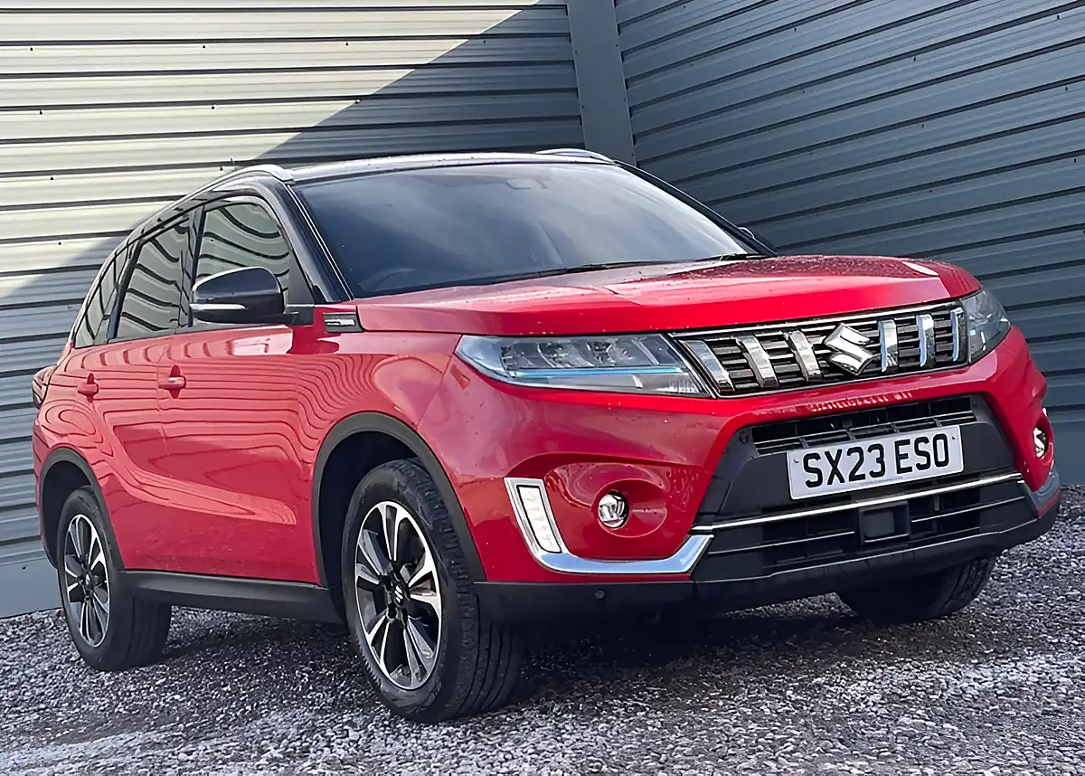 Used 2023 Suzuki Vitara SZ5 Allgrip Red - Interior and Exterior details 3