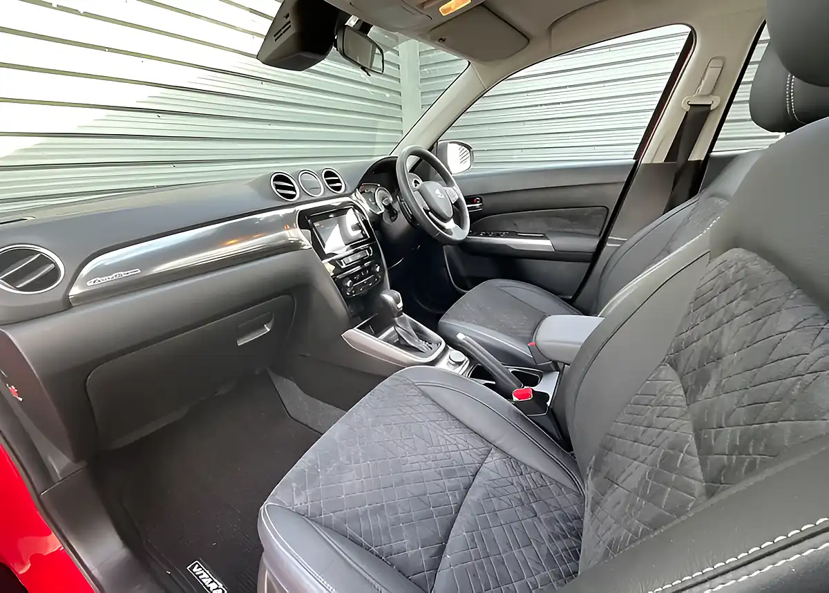 Used 2023 Suzuki Vitara SZ5 Allgrip Red - Interior and Exterior details 9
