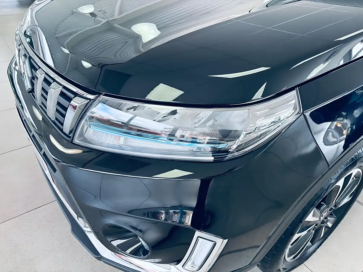 Used 2023 Suzuki Vitara SZ5 Black - Interior and Exterior details 11