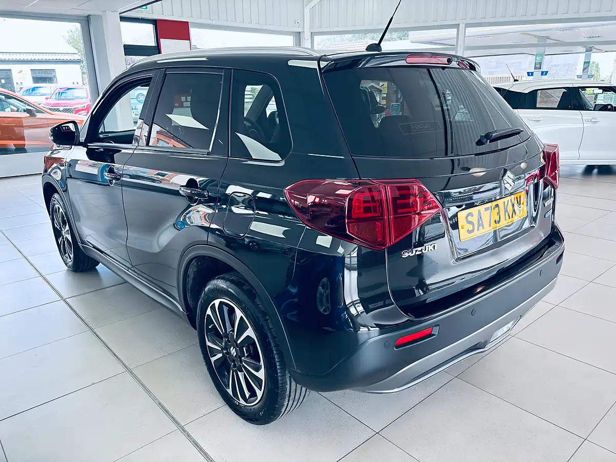 Used 2023 Suzuki Vitara SZ5 Black - Interior and Exterior details 4