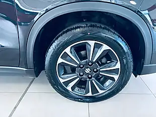 Used 2023 Suzuki Vitara SZ5 Black - Interior and Exterior details 8