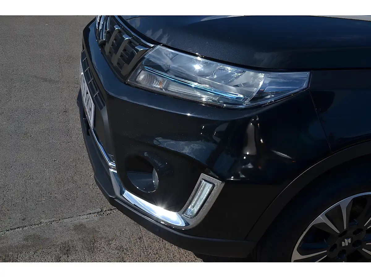 Used 2023 Suzuki Vitara SZ5 Black - Interior and Exterior details 10