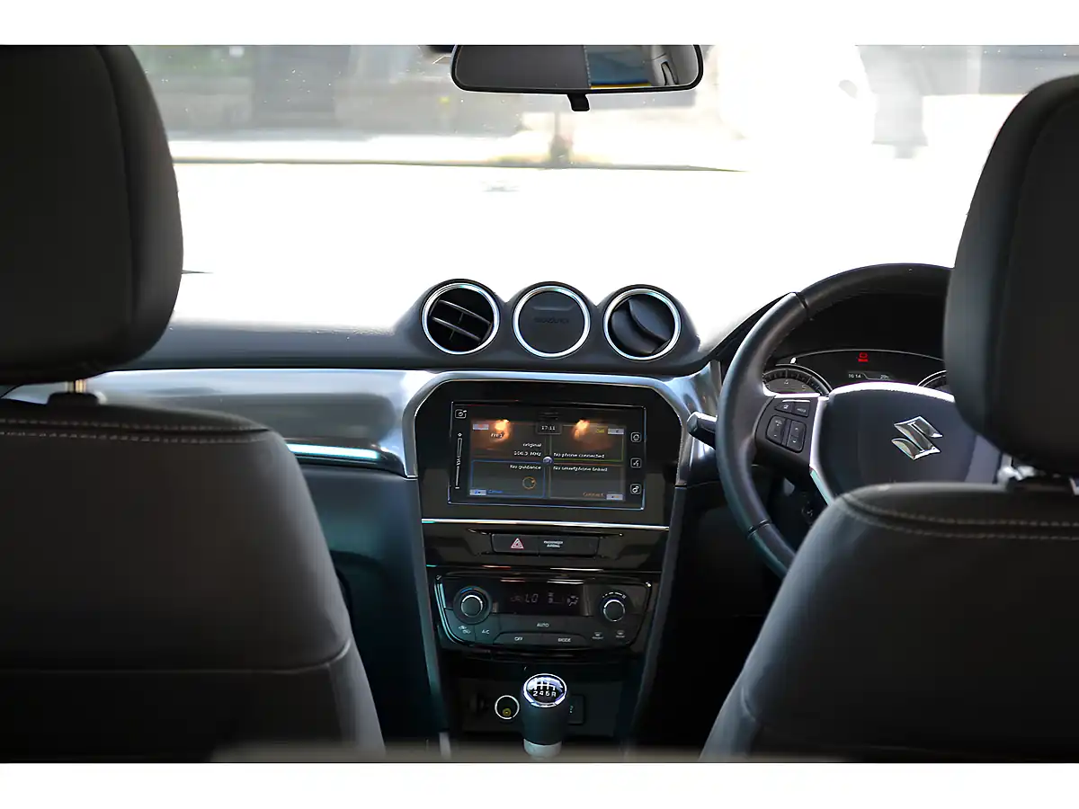 Used 2023 Suzuki Vitara SZ5 Black - Interior and Exterior details 17