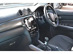 Used 2023 Suzuki Vitara SZ5 Black - Interior and Exterior details 18