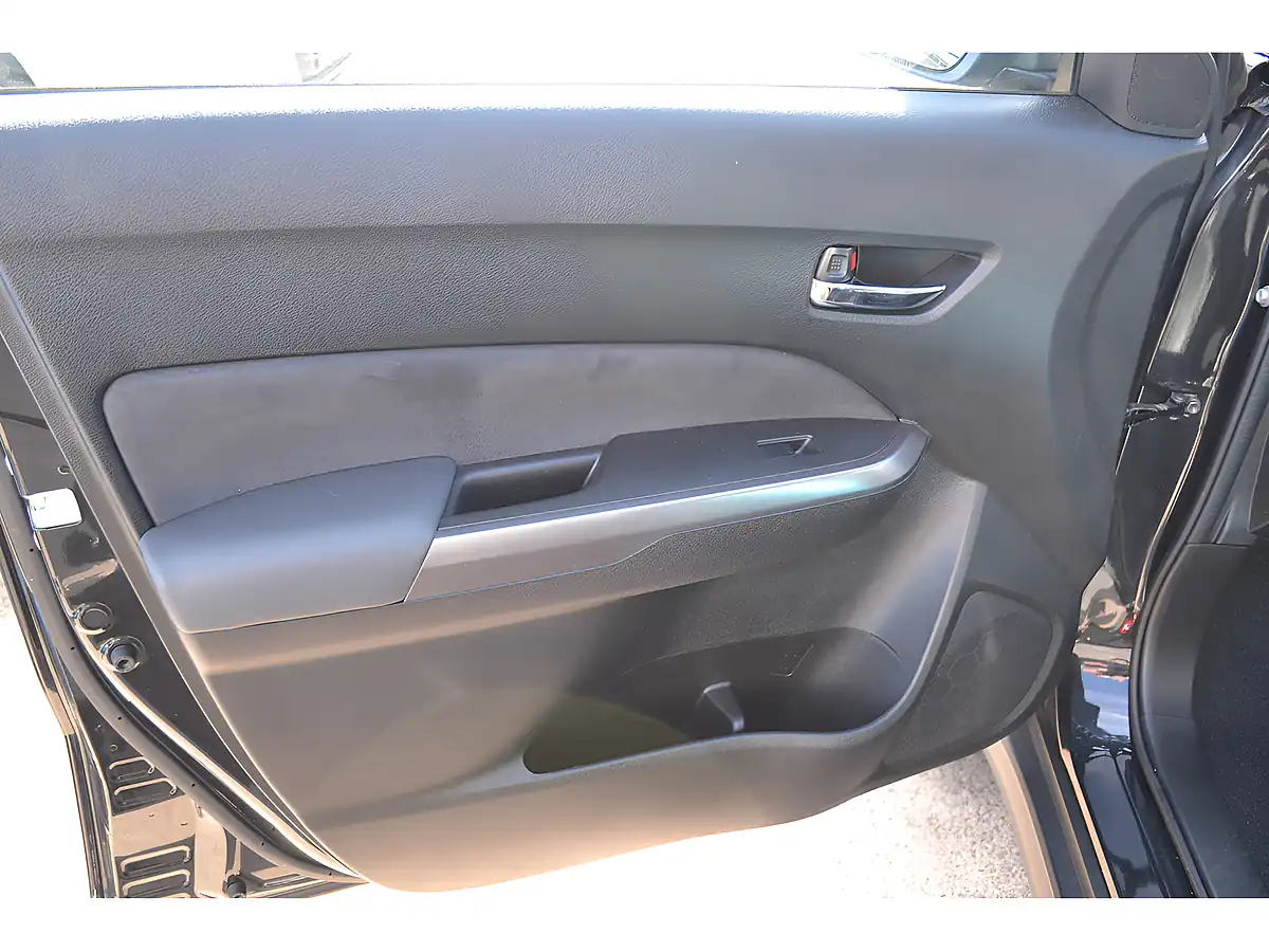Used 2023 Suzuki Vitara SZ5 Black - Interior and Exterior details 19