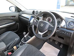 Used 2023 Suzuki Vitara SZ5 Black - Interior and Exterior details 10