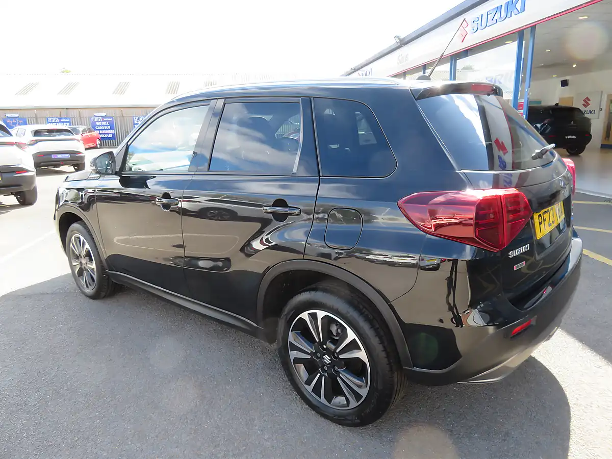 Used 2023 Suzuki Vitara SZ5 Black - Interior and Exterior details 6